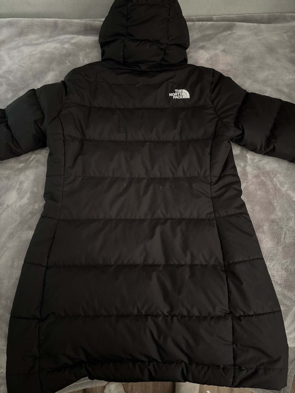 North Face Women’s Black Long 550 Puffer - Picture 2 of 7